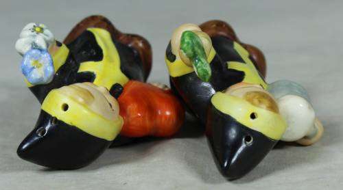 Goebel little girls salt & pepper shaker set