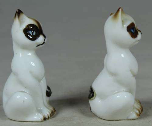 Siamese cats salt & pepper shaker set