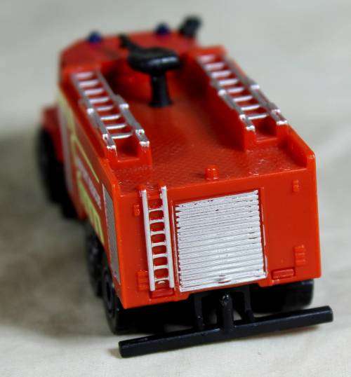 Majorette Mercedes-Benz Zetros Fire Engine -