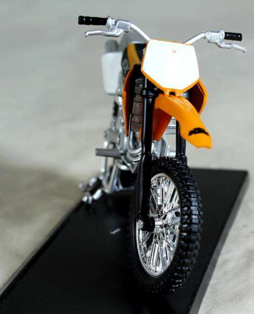 Maisto - KTM 520 SX  -