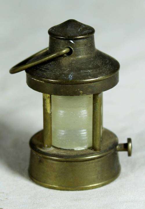 MINIATURE BRASS GAS LIGHT - BID NOW!!!