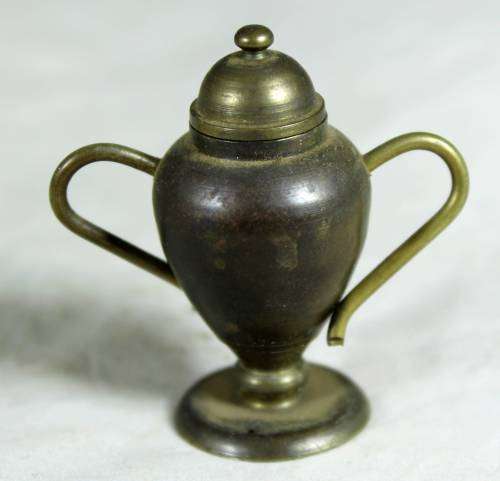 MINIATURE BRASS TWO HANDLED URN - BID NOW!!!