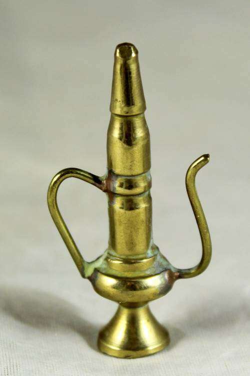 MINIATURE BRASS COFFEE POT - BID NOW !!!