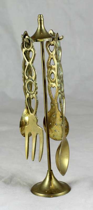 SMALL BRASS UTENSILS ON STAND - BID NOW !!!