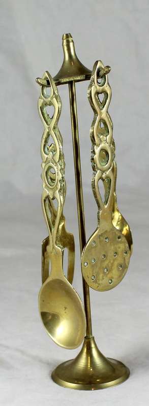 SMALL BRASS UTENSILS ON STAND - BID NOW !!!