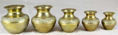 5 x GRADUATED BRASS BOWLS - BID NOW !!!