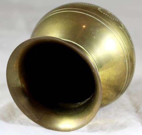 SMALL BRASS BULBOUS VASE - BID NOW !!!