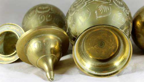 TRIO OF BRASS LIDDED CONTAINERS - BID NOW !!!