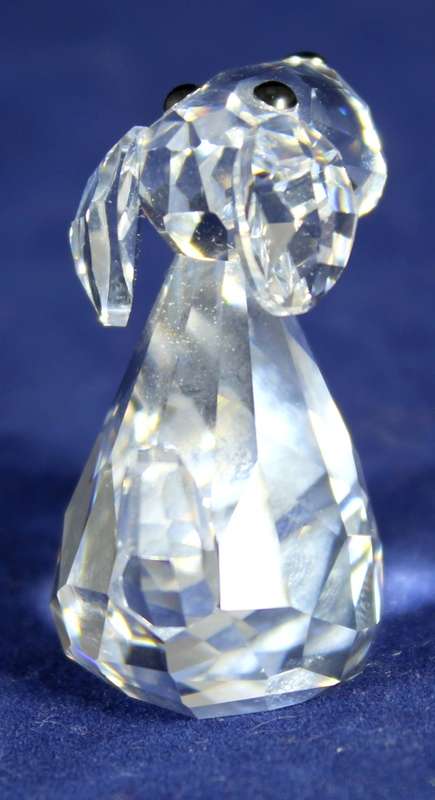 Swarovski crystal - seated doggy