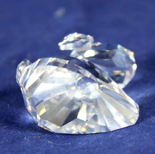 Swarovski crystal - seated doggy