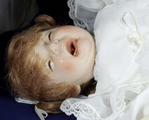 Porcelain doll - Galilee - crying baby