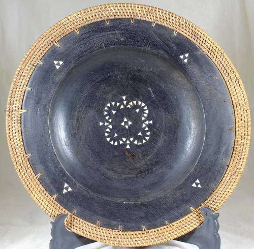Large wooden bowl with braided rim