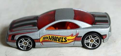 Hotwheels - Muscle Tone (2000) - BID NOW !!!