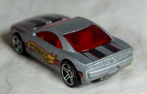 Hotwheels - Muscle Tone (2000) - BID NOW !!!