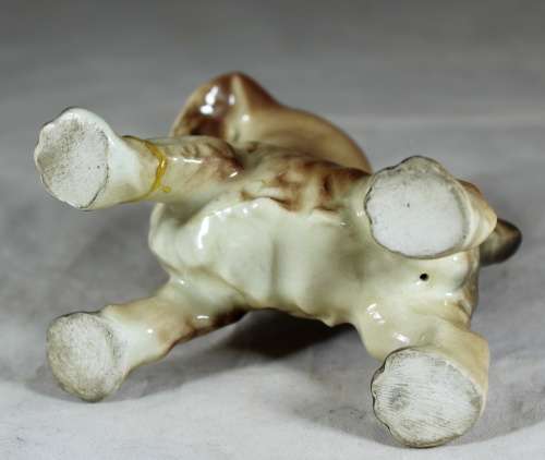 Small Porcelain Puppy  Bid Now!!