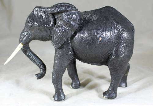 HR Mkhele metal elephant