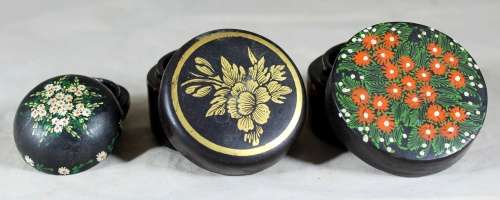 Set of 3 Painted Pill Holders  Bid Now!!