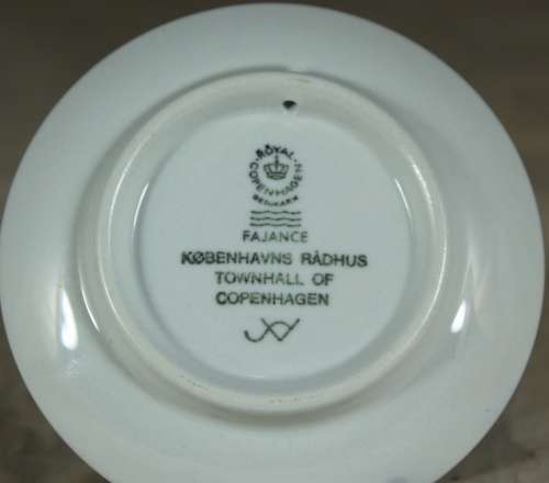 Royal Copenhagen Fajance - 1985 Townhall of Copenhagen  Bid Now!!