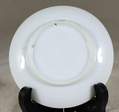 Small Display Plate with Boxer  Bid Now!!