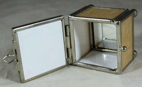 Small Mirrored Box with Butterfly  Bid Now!!