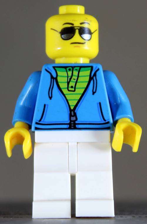 LEGO MINI FIGURINE - Cool Customer (TWN321)