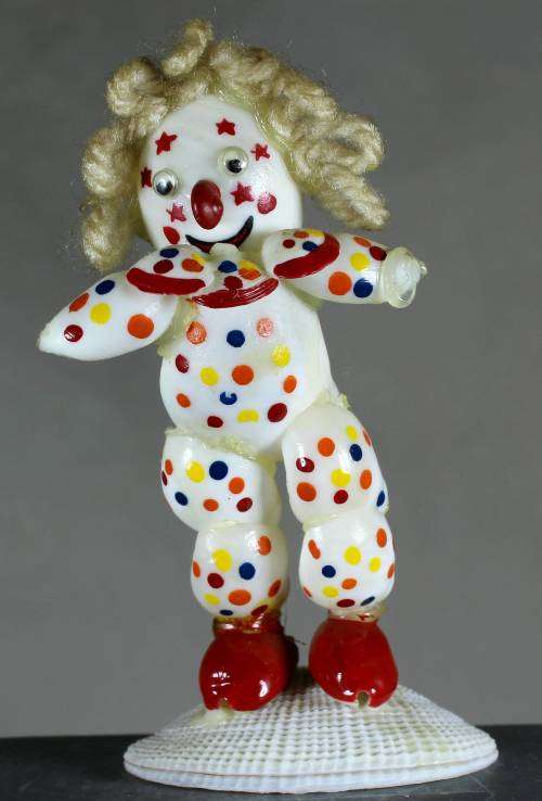 Clown Figurine - Polka Dot Suit Standing On A Shell - BID NOW