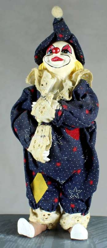Clown Figurine - Dressed With Pointy Hat - BID NOW