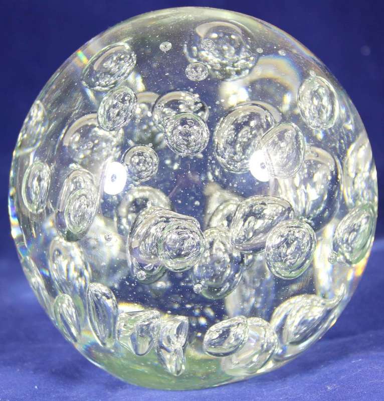 Large paperweight with bubbles