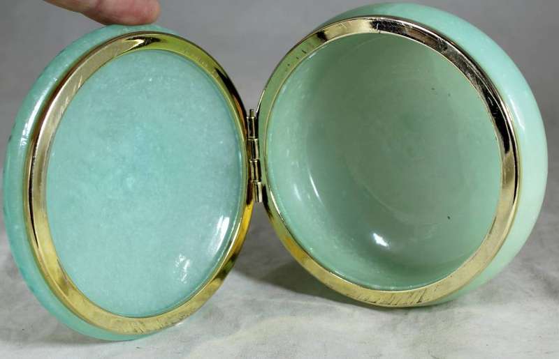 Alabaster powder bowl from Italy