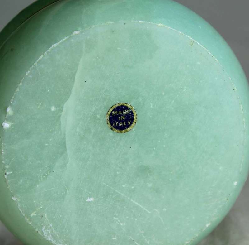 Alabaster powder bowl from Italy