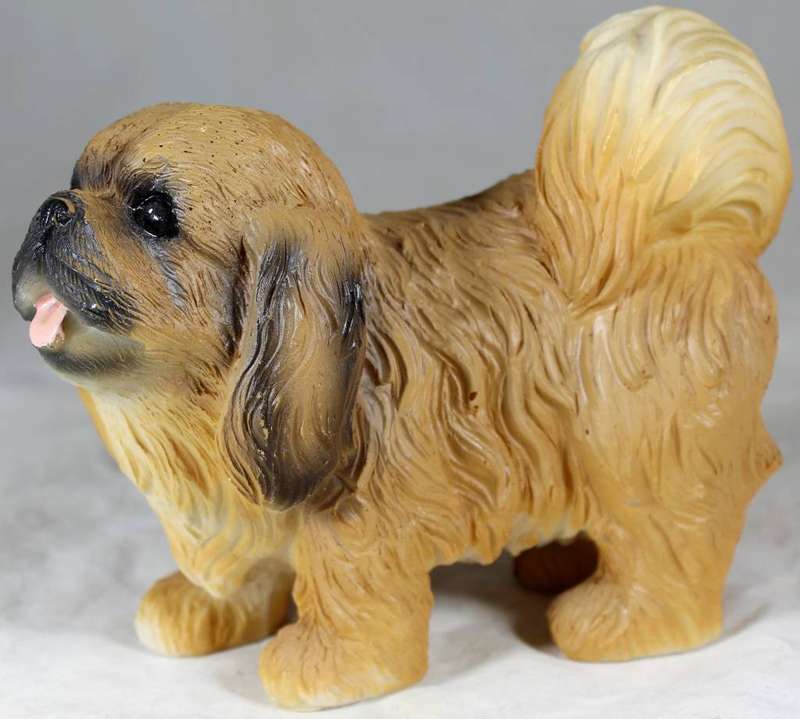 Resin figurine - Pekinese