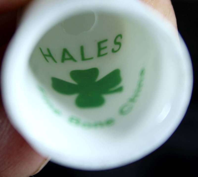 Collectible thimble - Hales - Ireland flowers