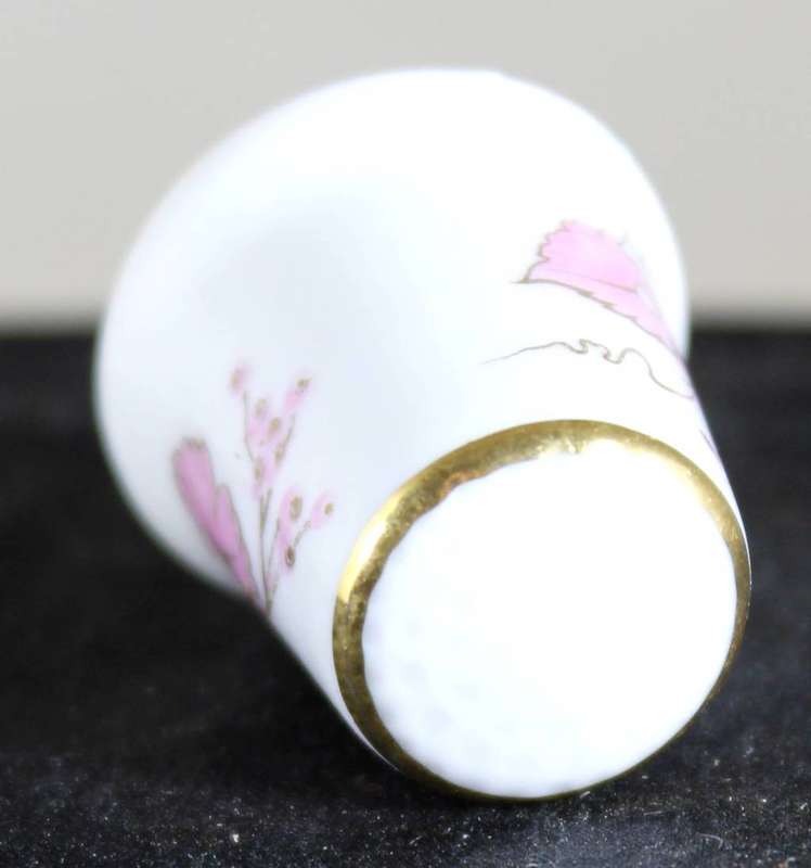 Collectible thimble - Reutter -  W Germany - Pink flowers