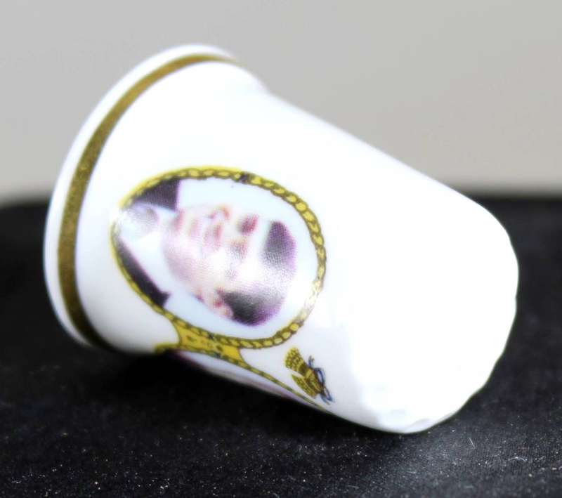 Collectible Thimble - Prince Andrew & Sarah Ferguson - Birchcroft