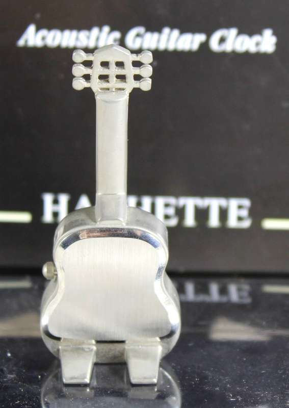 Hachette clock with booklet - #31 Acoustic Guitar