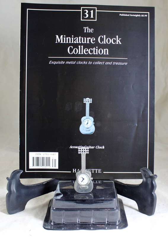 Hachette clock with booklet - #31 Acoustic Guitar