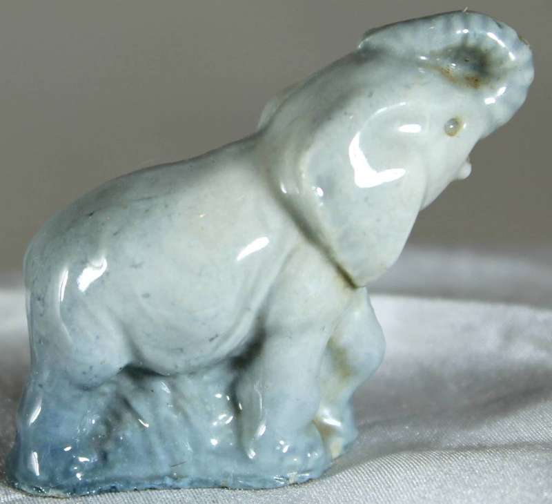 Wade elephant