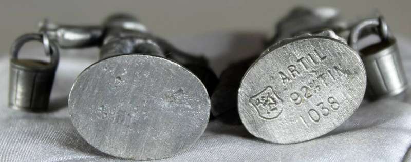 Miniature - pewter boy & girl carrying water