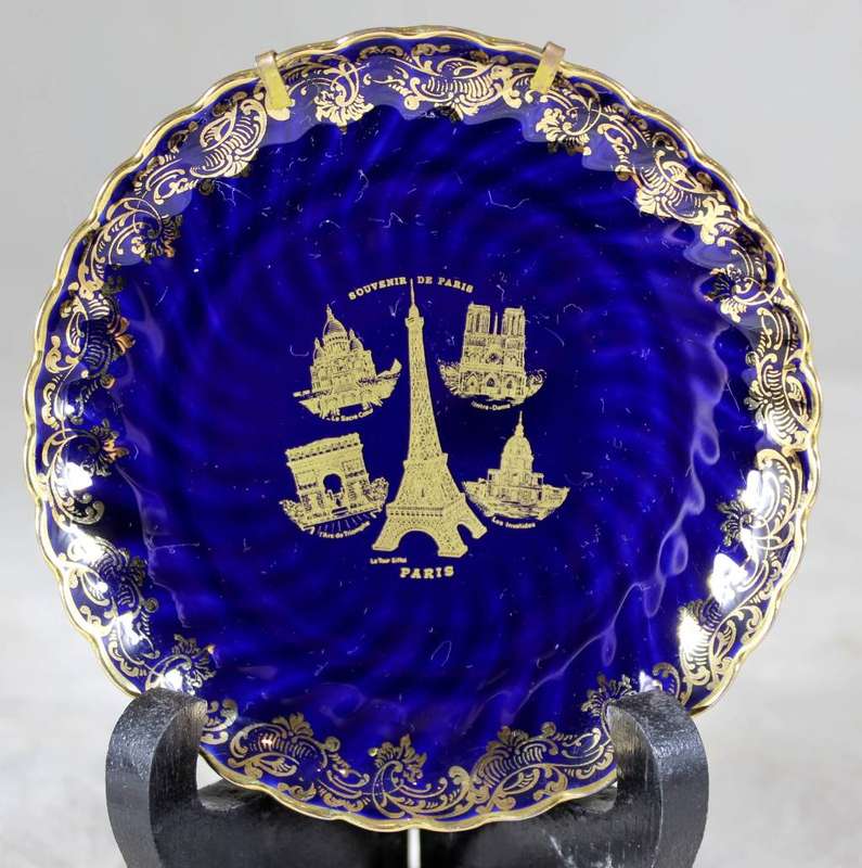 Limoges display plate - Paris