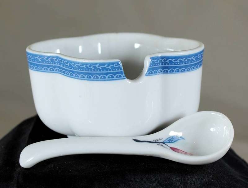 Elizabeth Arden - The Royal Pavilion- Small Sugar Bowl With Spoon - Act Fast