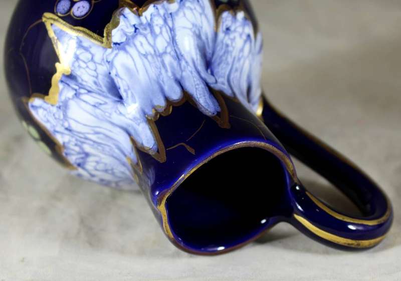 Gouda - Regina - hand painted jug