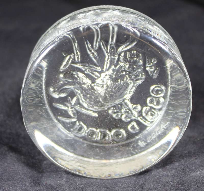 Dodo 1680 flat paperweight
