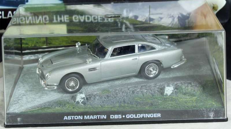 JAMES BOND 007  UNIVERSAL HOBBIES- Aston Martin DB5(Goldfinger #1)