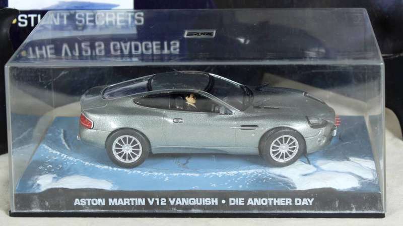 James Bond - Aston Martin Vanquish (Die Another Day #2)
