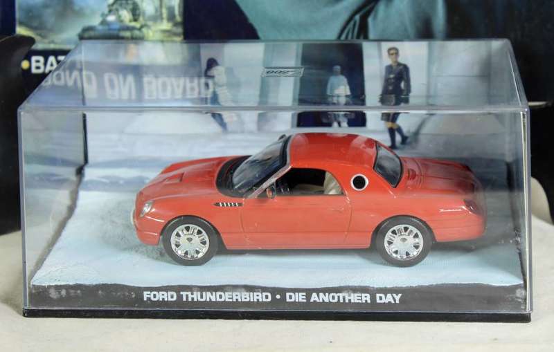 James Bond - Ford Thunderbird (Die another day #27)