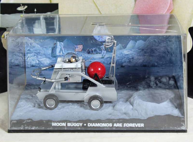 JAMES BOND 007  UNIVERSAL HOBBIES- Moon Buggy ( Diamonds Are Forever #31 )