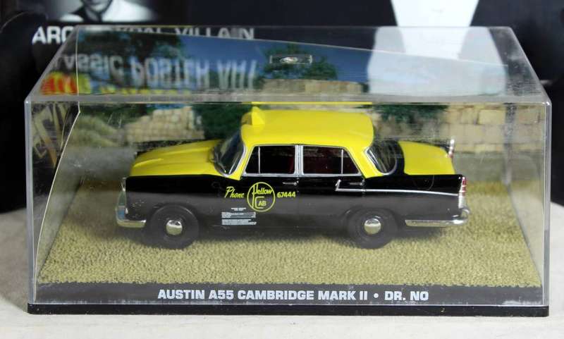 JAMES BOND 007 -IXO- Austin A55 Cambridge Mark II Taxi (Dr. No #115)