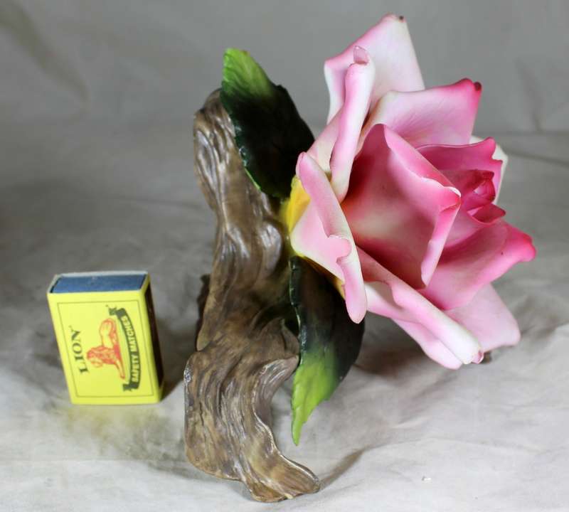 Porcelain Rose On Stump - Large