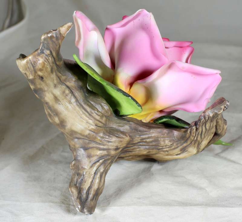 Porcelain Rose On Stump - Large