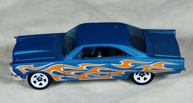 Hotwheels - 1966 Ford Fairlane GT